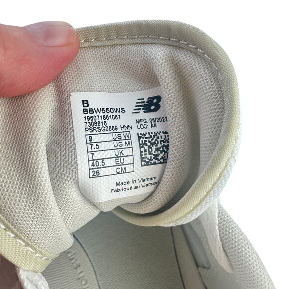 New Balance 550 Silver Burch White & Tan Trendy Sneaker Lace Up Women’s Size 9 - Picture 11 of 11